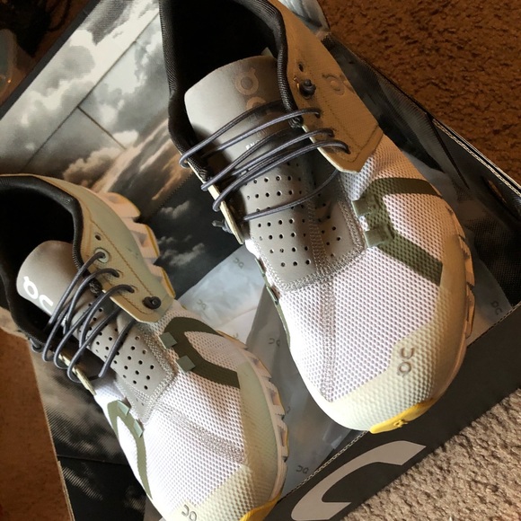 Shoes - Picture 9 of 9